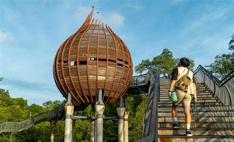 Word Hike Singapore .
